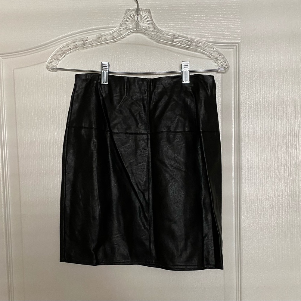Black faux leather skirt NWT